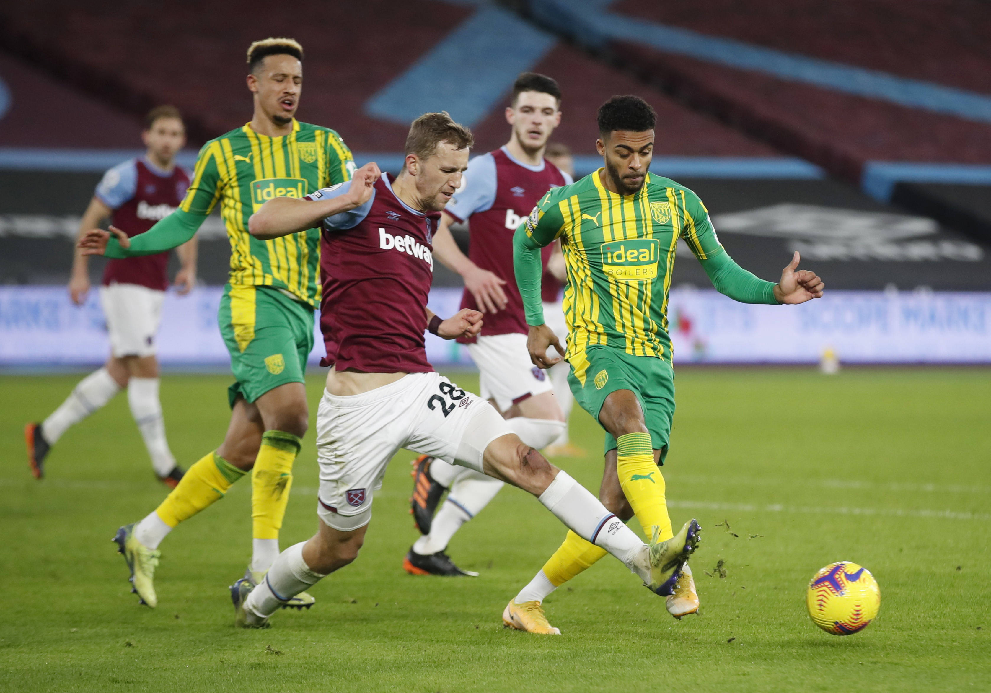 在西班牙足 在西班牙足