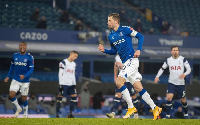 奏通常较慢 奏通常较慢